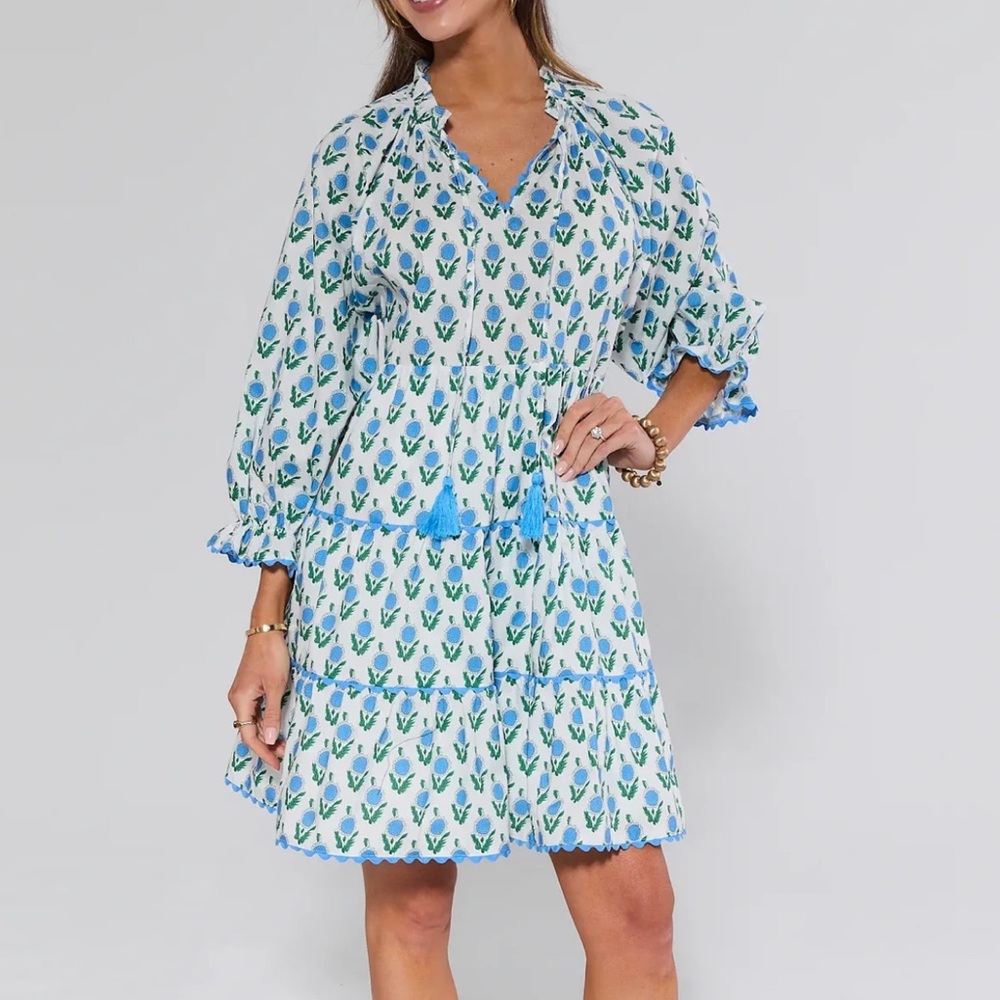 AVARA Camilla Blue Floral Print Short Dress